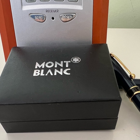Mont Blanc Men Collection Cufflinks - Picture 5 of 5
